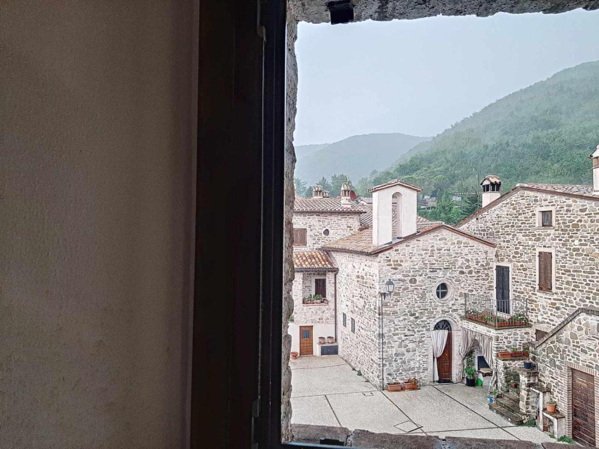 Ospitaci Appartamenti Giove Valtopina Esterno foto